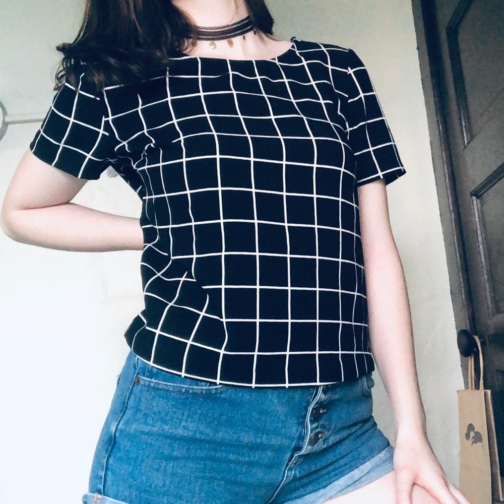 🤍🖤Black and White Checkered Crop Top🤍🖤